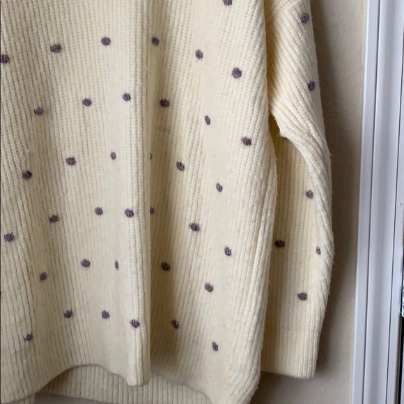 Lou & Grey cream sweater 🌸 - Picture 7 of 15